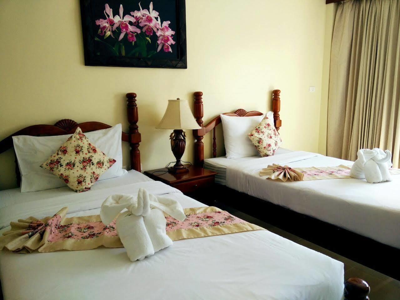 Pranang Flora House Hotel Ao Nang Exterior photo